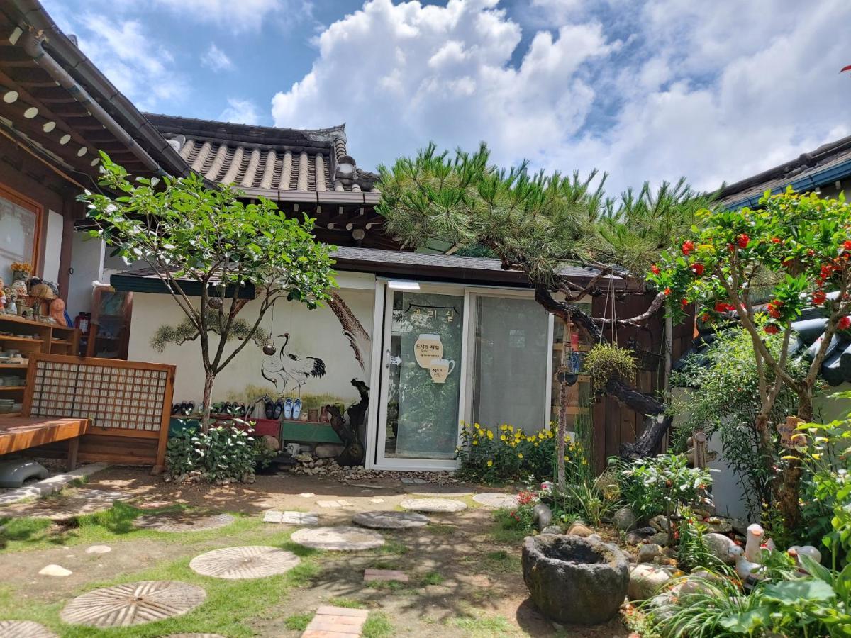 The Blue Cradle Jeonju Exterior foto