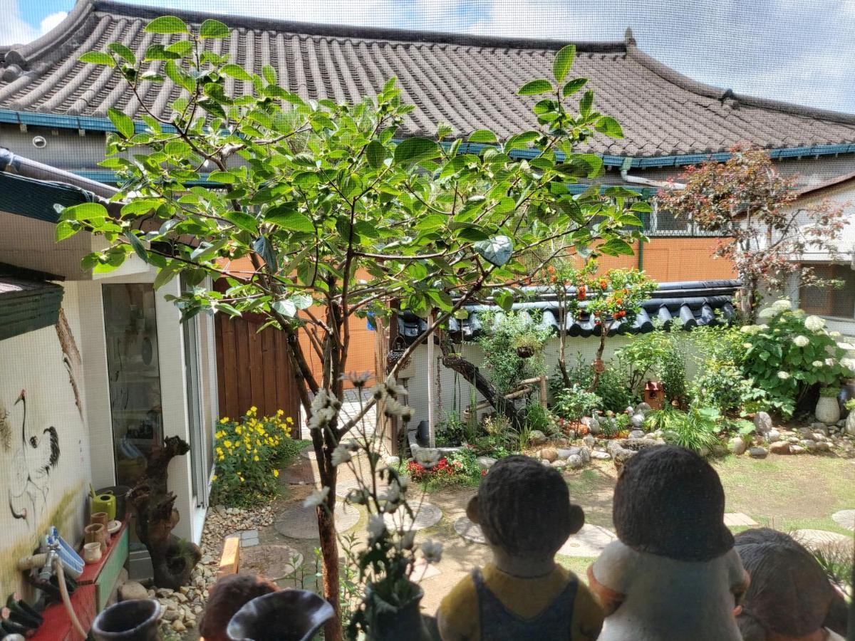 The Blue Cradle Jeonju Exterior foto