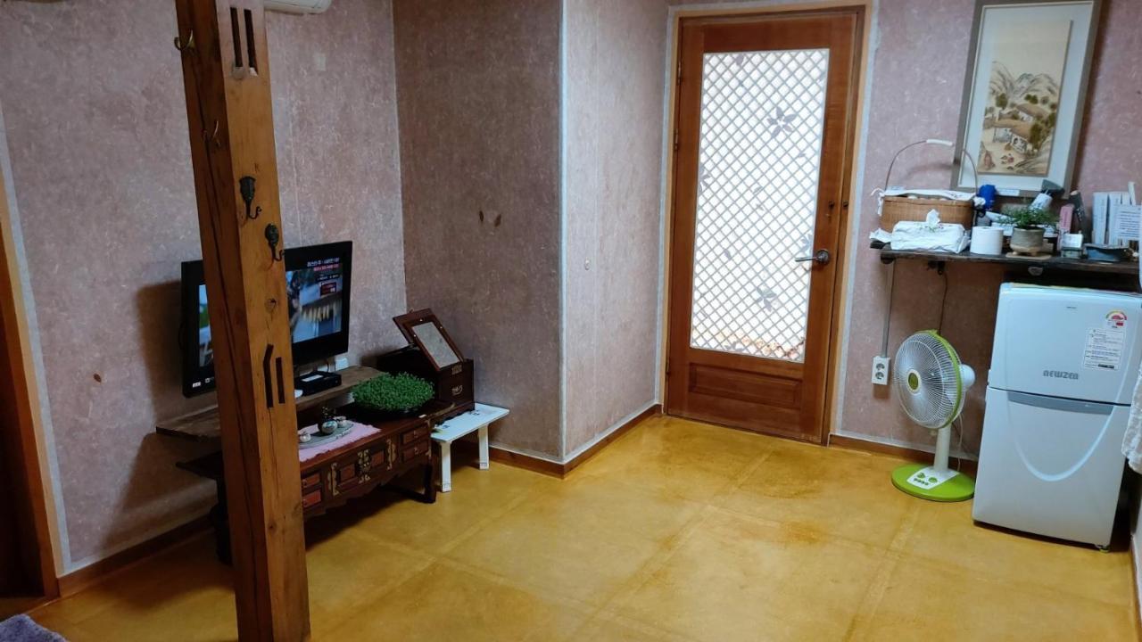 The Blue Cradle Jeonju Exterior foto