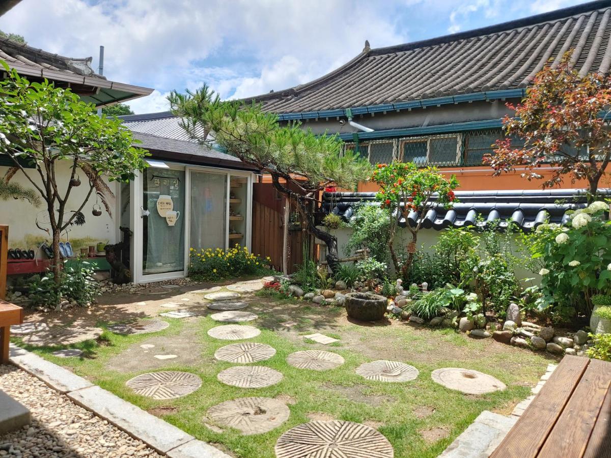 The Blue Cradle Jeonju Exterior foto