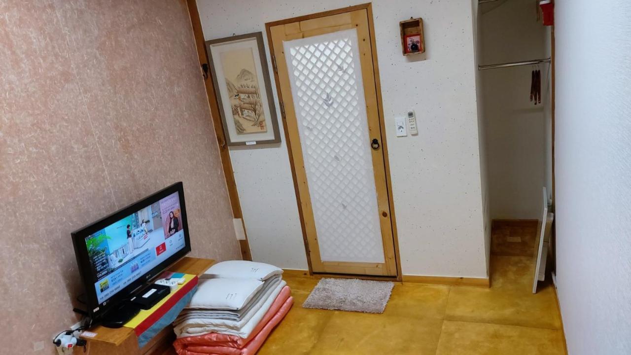 The Blue Cradle Jeonju Exterior foto