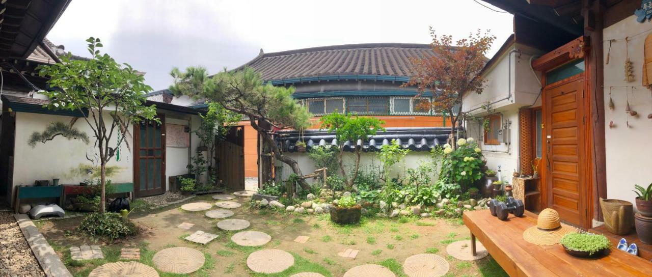 The Blue Cradle Jeonju Exterior foto